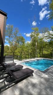 Mountain View Retreat with Private Hot Tub & Pool - La Conception - 0