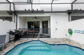 5BR Getaway with Pool Arcade Games and Resort Access - 2