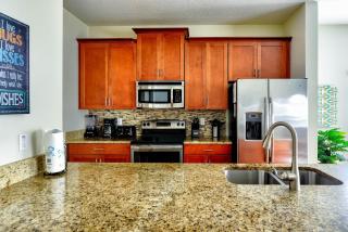 Bright Cheery Vacation Villa-1638St - 3