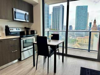 Heart of Downtown Miami - Miami - 9