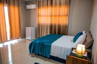 Oceana Luxury Guesthouse - Windhoek - 6