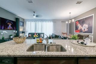 Epic 5BR Themed Home with Arcade Pool and Resort - 1