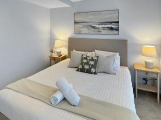 Broadbeach Elegance Oracle Tower 1 level 5 - 2