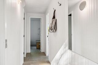 Cozy Holiday Home With Scenic Nature Views Near Lyngsbæk Beach And Mols Bjerge National Park - 1