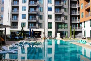12 Min to Downtown Balcony Apt with Free Parking - Austin - 3