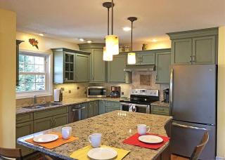 Pet-Friendly Getaway With Spectacular Mountain View - Saluda - 4