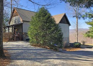 Pet-Friendly Getaway With Spectacular Mountain View - Saluda - 3