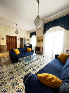Maman Suite, city center near Molo Beverello - Napoli - 0