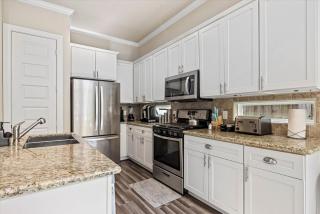 Nr Nrg Med Center Yard Balcony Games Desk Wifi - Houston - 9