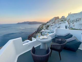 Èther suites Oia - - 8