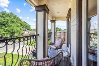 Nr Nrg Med Center Yard Balcony Games Desk Wifi - Houston - 6