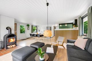 Lovely Holiday Home With Modern Facilities And Fenced Grounds, - Skjern - 8