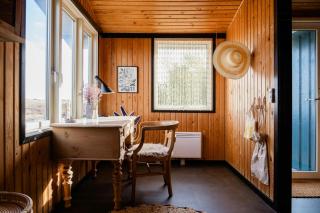 Authentic And Quiet Haven In The Middle Of Nature - 9