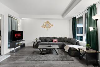 Cozy 2BR Suite Only 8 Mins to The Falls With Sofa Bed And Sleeps 6 - Niagara Falls - 0