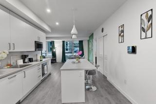 Cozy 2BR Suite Only 8 Mins to The Falls With Sofa Bed And Sleeps 6 - Niagara Falls - 6