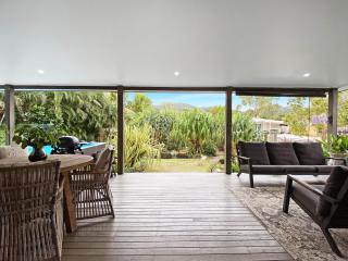 White Pandanus - Horseshoe Bay - 6