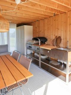 Cabin By The Fjord With Rooftop Terrace On Randøy - 1