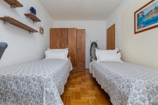 Apartments with a parking space Rat, Omis - 23882 - Dugi Rat (Punta Lunga) - 1