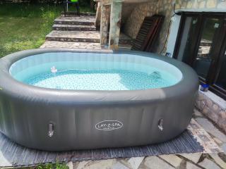 The Byala Escape, Private Villa with Bar & Hot Tub - 7