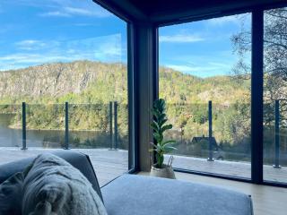 Cozy Cabin With View Over Åvedalsvannet - Moi - 7