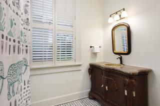 King Suite Claw Foot Tub 2nd Floor - Savannah - 2