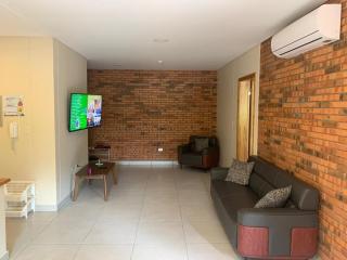 Apartemento nuevo totalmente amueblado en zona muy tranquila y segura 75 m2 con balcon y plaza de aparcamiento - Nemby - 7