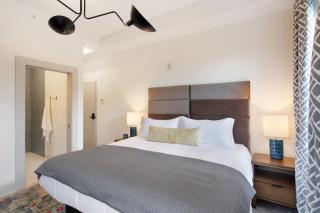 King Suite Downtown 3rd Floor - Savannah - 8