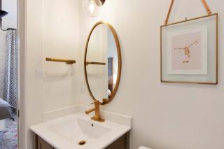 King Suite Downtown 3rd Floor - Savannah - 2