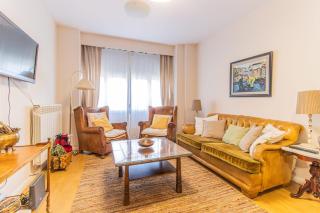Relax Above the City-Terrace, Views & Comfort - Huesca - 5