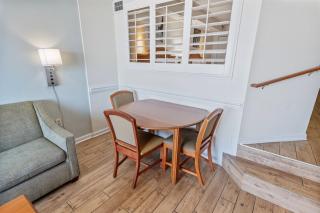 New Remodeled Direct Oceanfront Views Beach Cove - Myrtle Beach - 2
