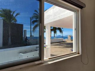 House on the Beach - Manzanillo - 2
