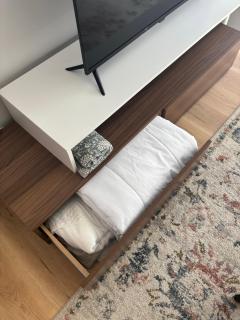 Stylish Stay with King Bed, Mins to Hospital - Peterborough - 6