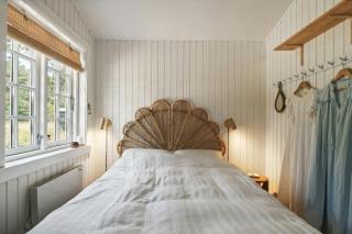Cozy Summerhouse On Bornholm - Vester Sømarken - 2