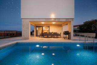 Holiday house with a swimming pool Vrbnik, Krk - 24526 - Vrbnik - 3