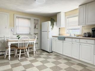 Entire cozy 2b1b home in federal Hill - Providence - 1