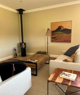 Highgrove Studio - in the Vineyards - Eurunderee - 7