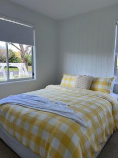 Daffodil on Owen - Huskisson - 4