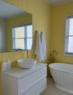 Daffodil on Owen - 3