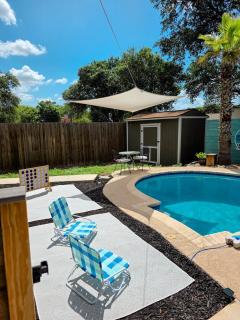 Breeze Blue with pool in quiet neighborhood - San Antonio - 4