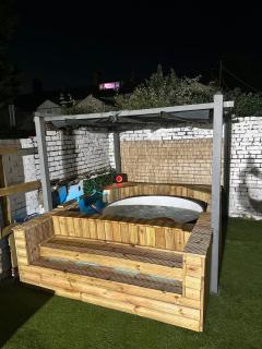 4BDR House By Homesy Short Lets & Serviced Accommodation Cardiff With Garden & Hot Tub - Cardiff - 6