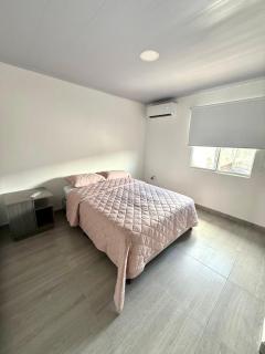 Casa de dos pisos con aire - Neiva - 0