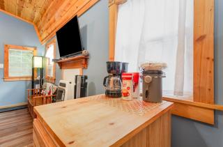 Acorn Cottage at Hocking Vacations - Logan - 1