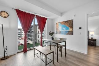 Peaceful 2BR Retreat with parking Situated 7 Mins to the Falls - Niagara Falls - 2