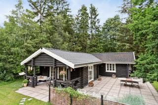 Scenic And Idyllic Log Summer House By Arresø - Frederiksværk - 9