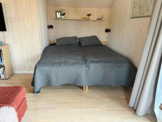 Charming Coastal Retreat With Sea View - Højby - 1