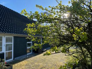 Home With Fjord View In Modern Style - Hjarbæk - 7