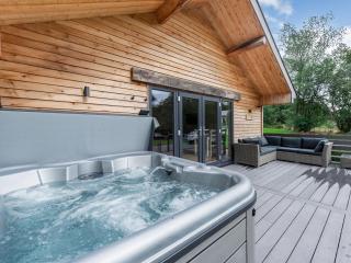 Dwrgi - Uk32923 - Cwrt-newydd - 0