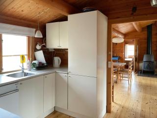 Peaceful Log Cabin With Turf In Raageleje - Vejby - 7