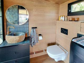 Unique Design And Beautiful View In Fjellstrand - - 6
