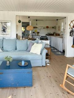 Charming Summer House Near Dalbybugten - 0